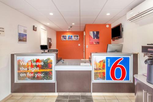 Motel 6-Huntington, WV