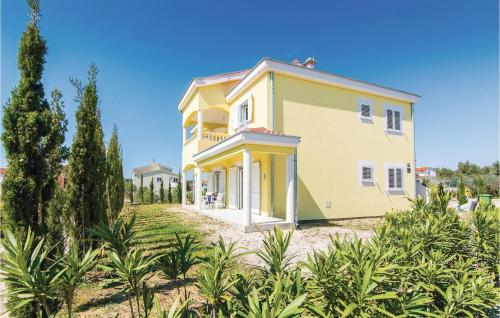  One-Bedroom Apartment in Pakostane, Pension in Pakoštane bei Vrana