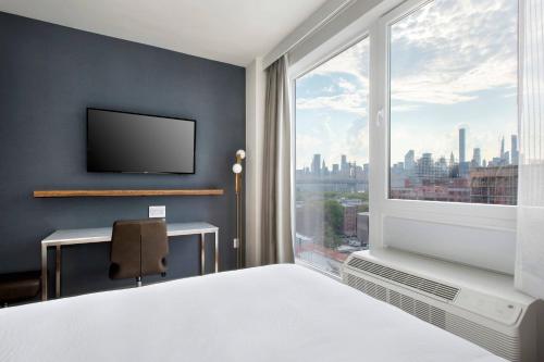 2 queen beds