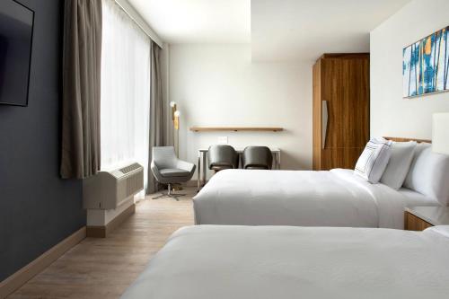 2 double beds
