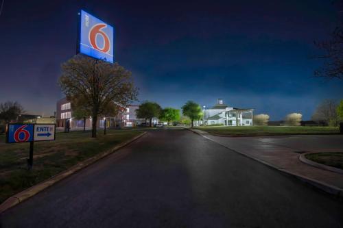 Motel 6-San Antonio, TX - Sea World North