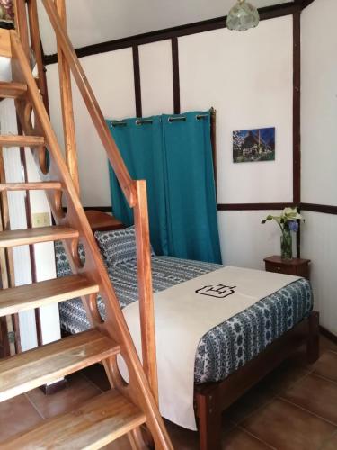 Cabañas Mountain River Lake Inn in Nueva California