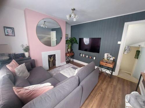 Clifftop Mews - Westcliff - Ramsgate - Pet friendly!, Kent