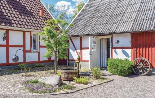 Beautiful Home In Munka-ljungby With Wifi - Munka-Ljungby