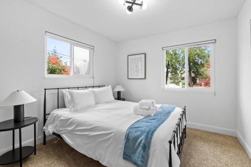 @ Marbella Lane - Fresh and Vibrant 3BR Home