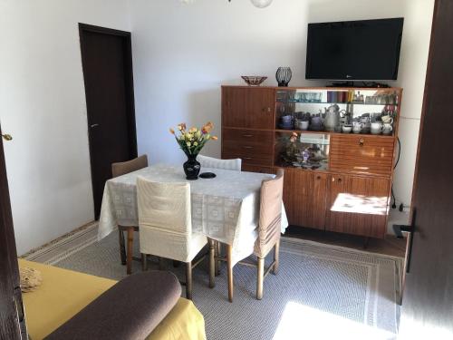 Two-Bedroom Apartment with Terrace and Sea View image 6