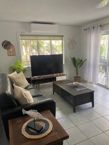 Large Superior Two-bedroom Apartment image 3