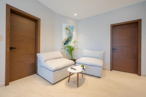 2 bedrooms, 3 beds