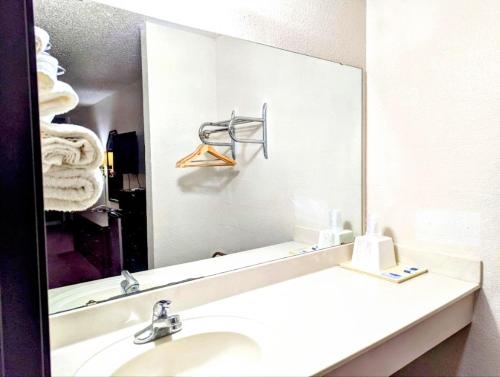 Luxury inn in Mustang, USA