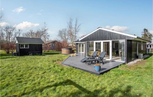  Stunning Home In Hemmet With Kitchen in Hemmet