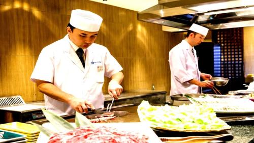 room detail thumbnail 1