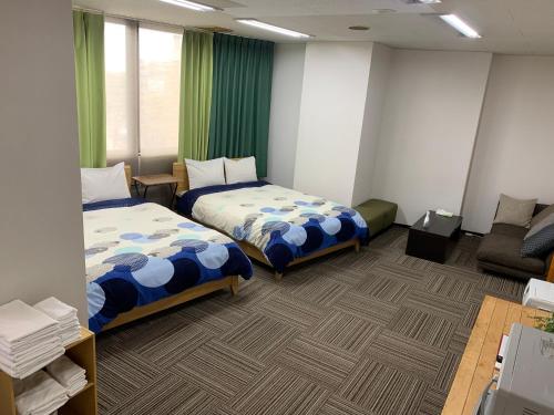4人で一緒に熊本の中心地の最も広く安価な部屋 KDY stay