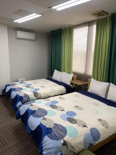 4人で一緒に熊本の中心地の最も広く安価な部屋 KDY stay