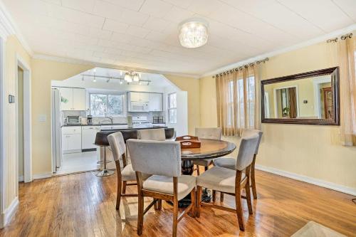 Family Vacation Rental 18 Mi to Philadelphia in Gibbstown, USA