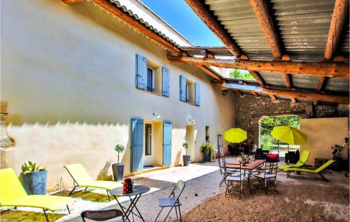 Stunning Home In Merindol With 3 Bedrooms, Wifi And Outdoor Swimming Pool - Location saisonnière - Mérindol