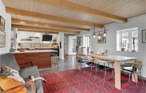 kuhinja, 3 Bedroom Nice Home In Frederiksværk in Frederiksvaerk Town Center