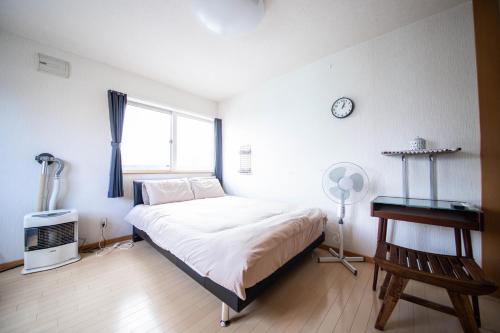 Sumiyoshi House Room B