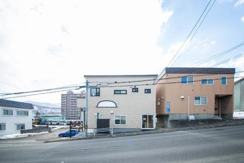 Sumiyoshi House Room B