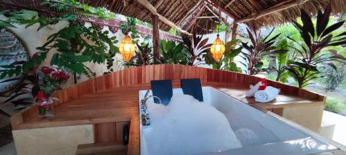 Karšto vandens vonia, Lions' Luxury Eco Resort & Spa in Malindi