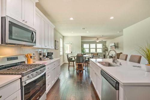 San Antonio Vacation Rental with Hot Tub, Yard! detail
