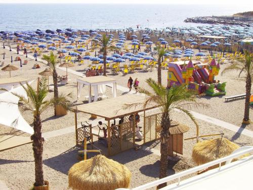 Strand, Hotel Sud Est in Lavagna