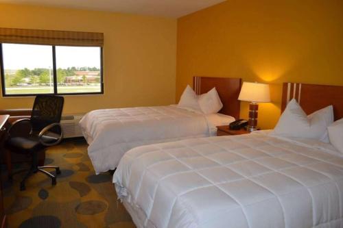 Marble Waters Hotel & Suites, Trademark by Wyndham in Jacksonville, USA