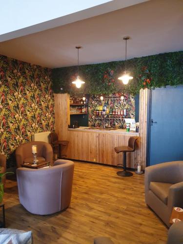 The Lenbrook - image 4