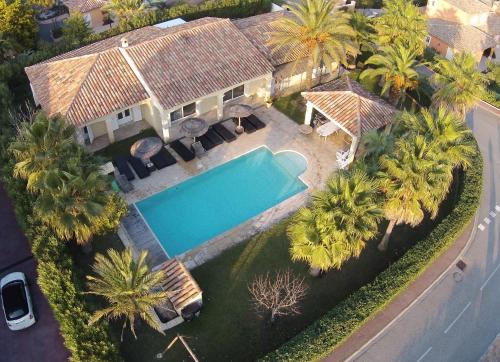 Exterior view, Luxueuse Villa Recente a Saint Raphael de Plain Pied in Saint-Raphael