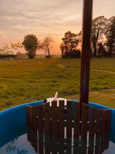 Somerleyton Meadows - Somerley House plus Hut & Hot Tub