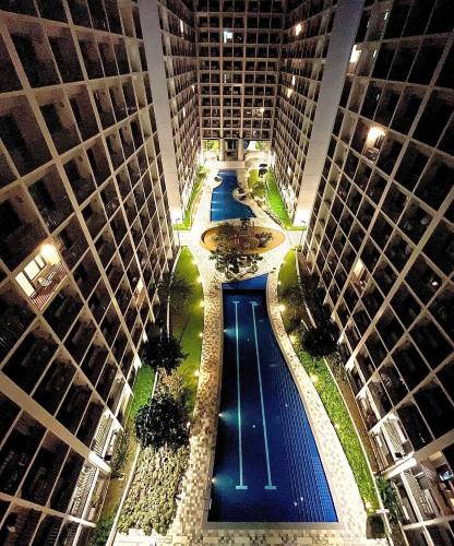 SHORE RESIDENCE D4 shortwalk MALL OF ASIA NEAR AIRPORT, Manila