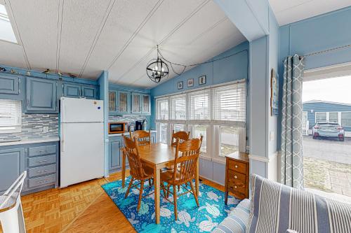 Assateague Pointe ---12401 Windlass Way in Bayside