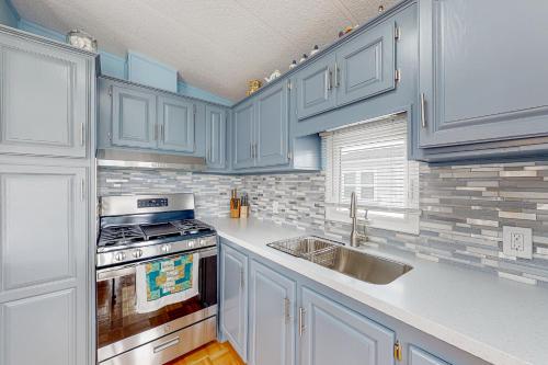 Assateague Pointe ---12401 Windlass Way in Bayside