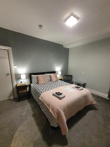King Room image 2