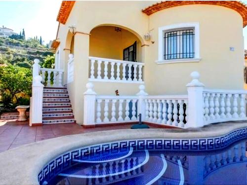 Serene Retreat in El Ràfol