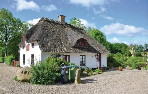  Amazing Home In Krus With 2 Bedrooms And Wifi, Pension in Kruså bei Padborg