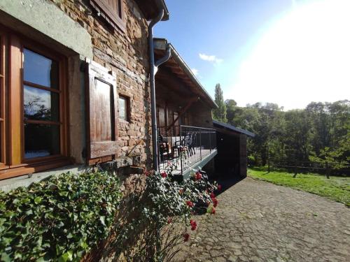 Maison de famille en Bourgogne proche de Cluny in Saint-Point