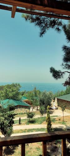 Bungalow with Garden View