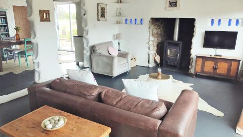 The Riverstone - Romantic Hideaway by the River - loadshedding free! The Riverstone - Romantic Hideaway by the River - loadshedding free!