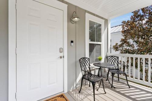 Best Cottage in Ocean Springs- GOLF CART INCLUDED!!! in Ocean Springs, USA