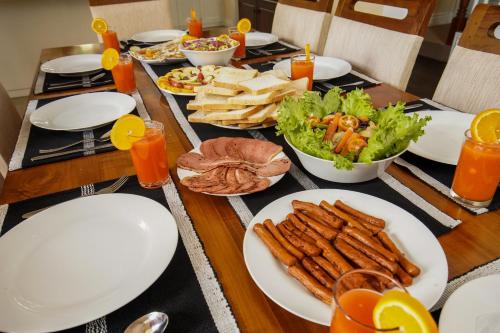 Food and beverages, Willows Cottage - Little England Cottages in Nuwara Eliya