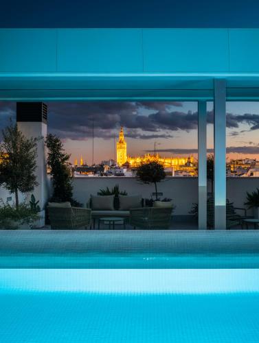 nQn Aparts & Suites Sevilla, Seville (photo 6)