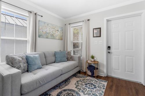 Best Cottage in Ocean Springs- GOLF CART INCLUDED!!! in โอเชียน สปริงส์ (MS)