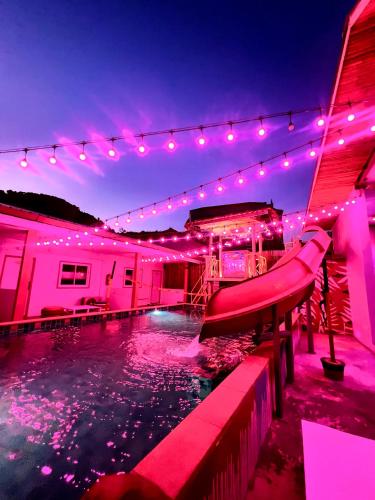 Slumber Party Krabi – Krabi, CO