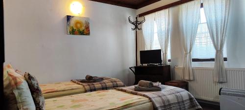 Chardaka Guest House