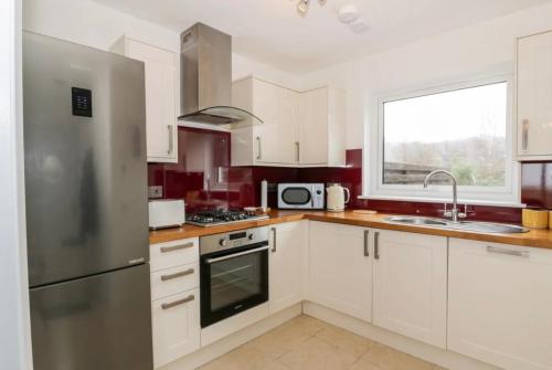 virtuve, 100m² 1 guļamistaba, 1 privāta vannas istaba Dzīvoklis Port Appin
 (Lurach flat ) in Port Appin