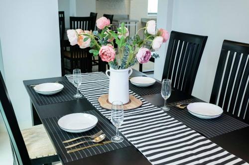 Restaurant, Sunny Canopy Hulhumale in Male City and Airport