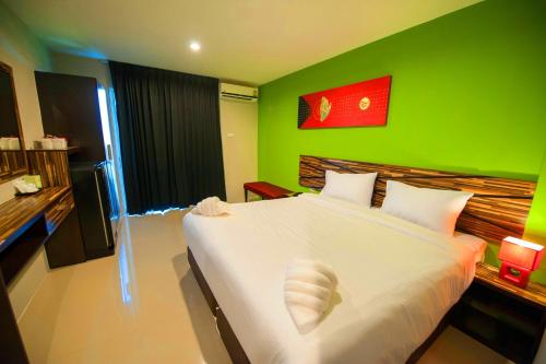 Dwella Suvarnabhumi Hotel near Suvarnabhumi Airport