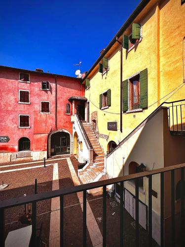 Welcome Traveller AMORE APARTMENTS Room Type - One-Bedroom Apartment