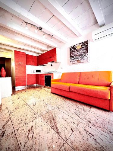 One-Bedroom Apartment image 6
