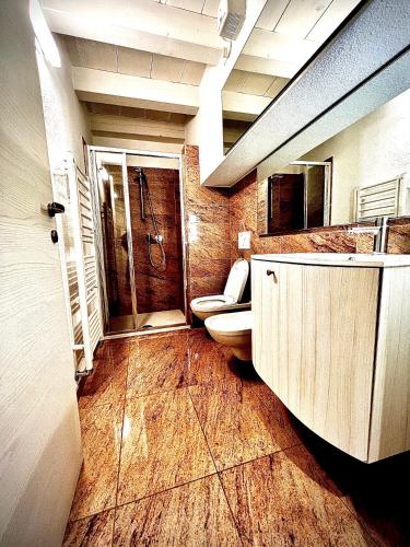 One-Bedroom Apartment image 2